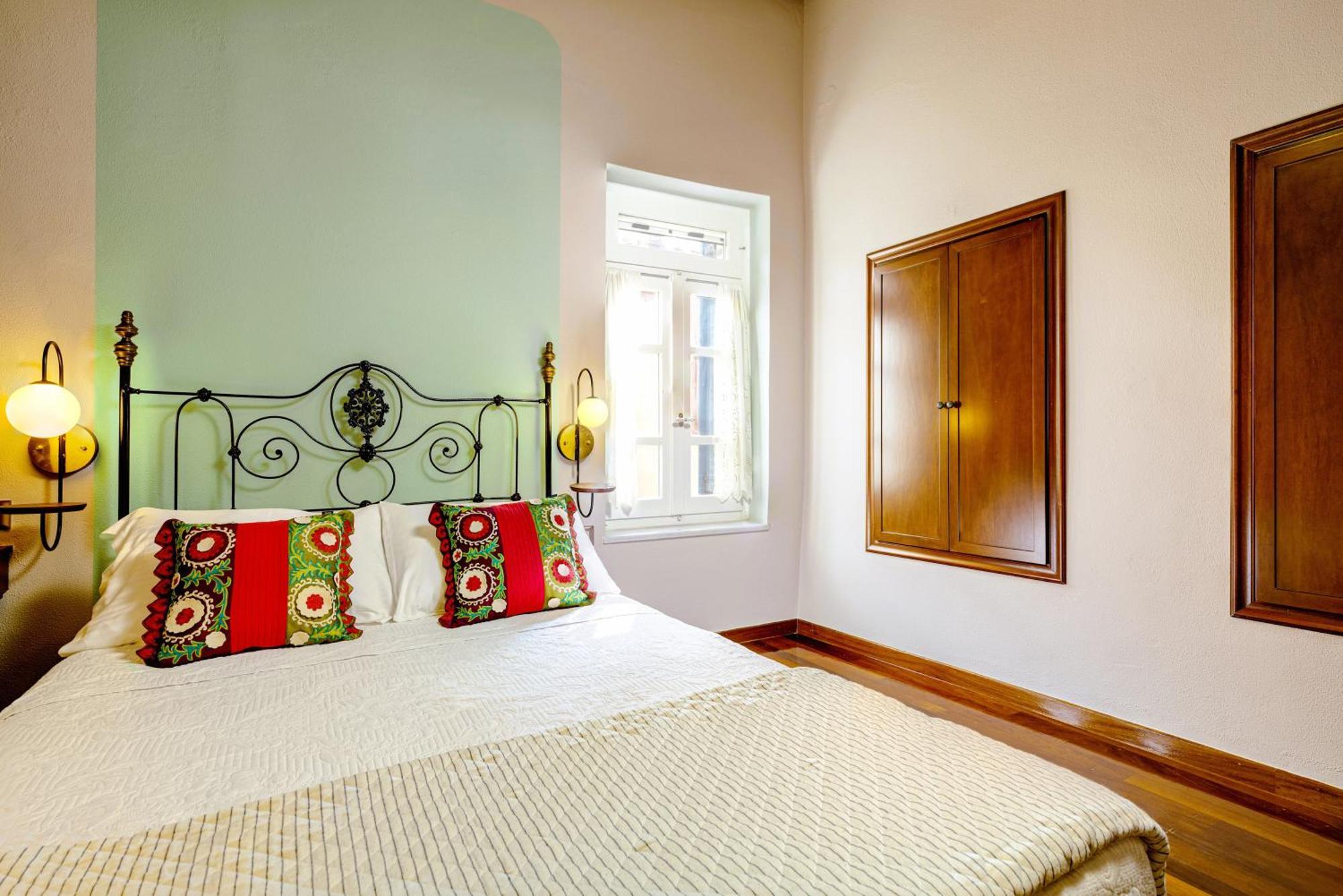 Holiday home Chanialiving Venetian Luxury House-near Plaza Parking